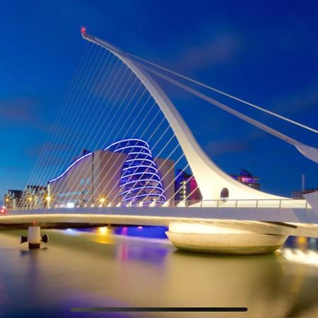 Modern Dublin City Centre Exteriör bild