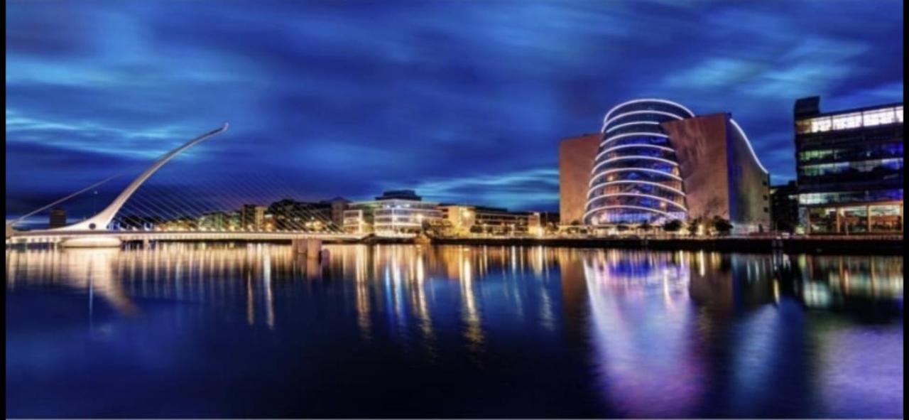 Modern Dublin City Centre Exteriör bild